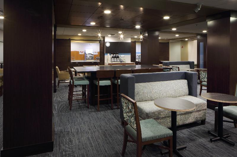 Holiday Inn Express Hotel & Suites Atlanta Airport West - Camp Creek By Ihg Εξωτερικό φωτογραφία